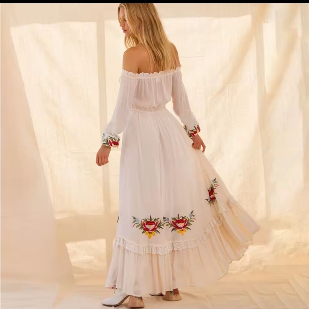 Bohemian Off-Shoulder Embroidered Cream Dress - Picture 5 of 15